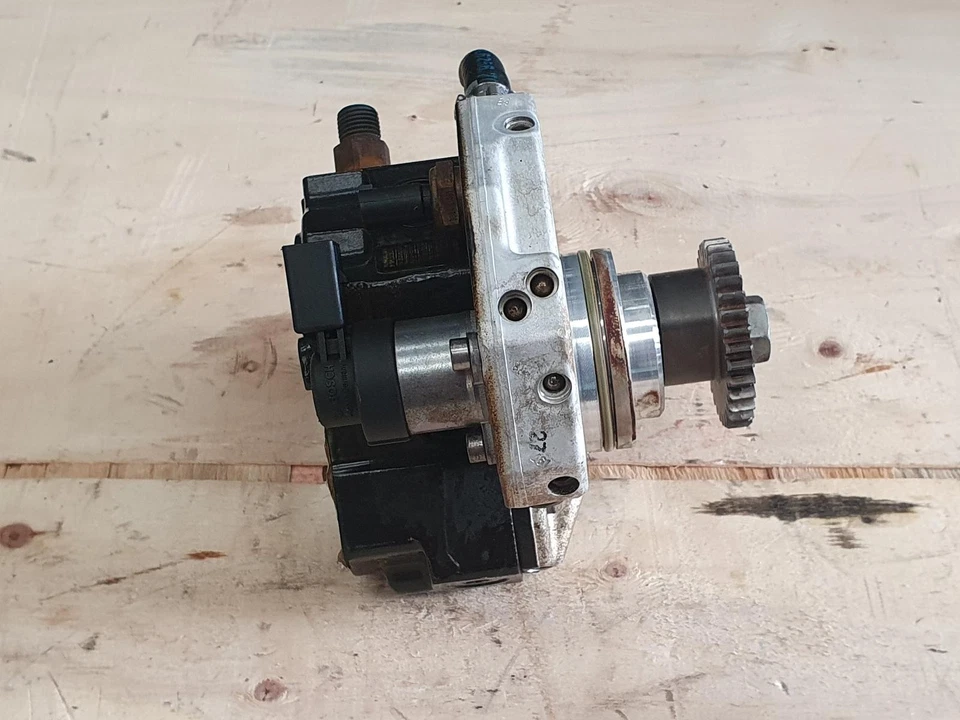 JEEP COMMANDER INJECTOR PUMP 05/06-03/10 , 6420700501 - image 2 of 4