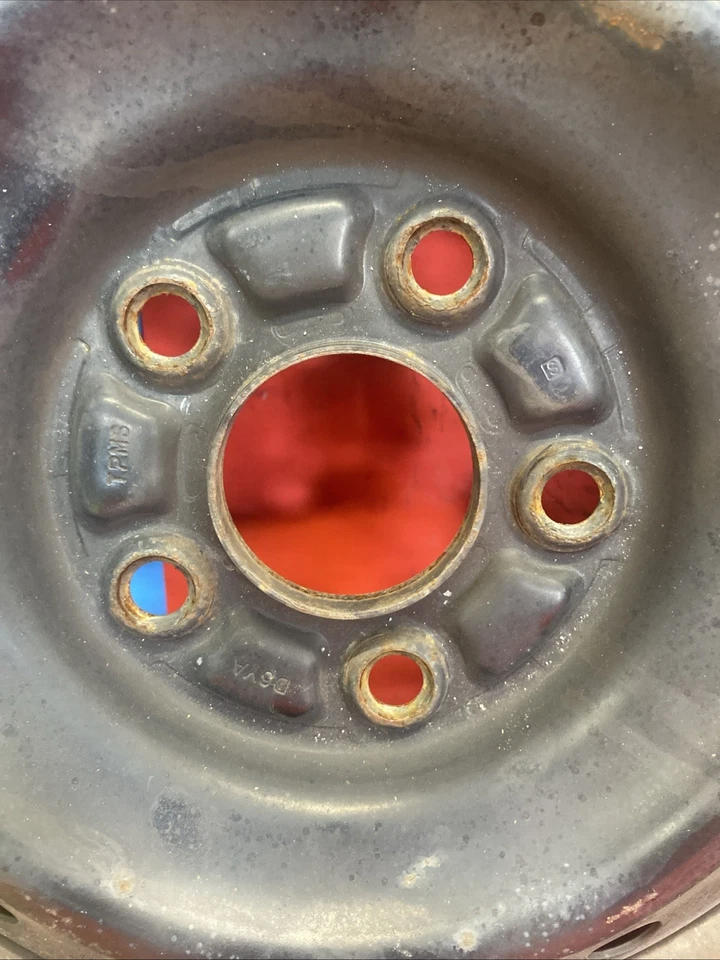 Стальное колесо 15 дюймов для Honda Civic 2013-2015 годов выпуска - Изображение 3 из 4