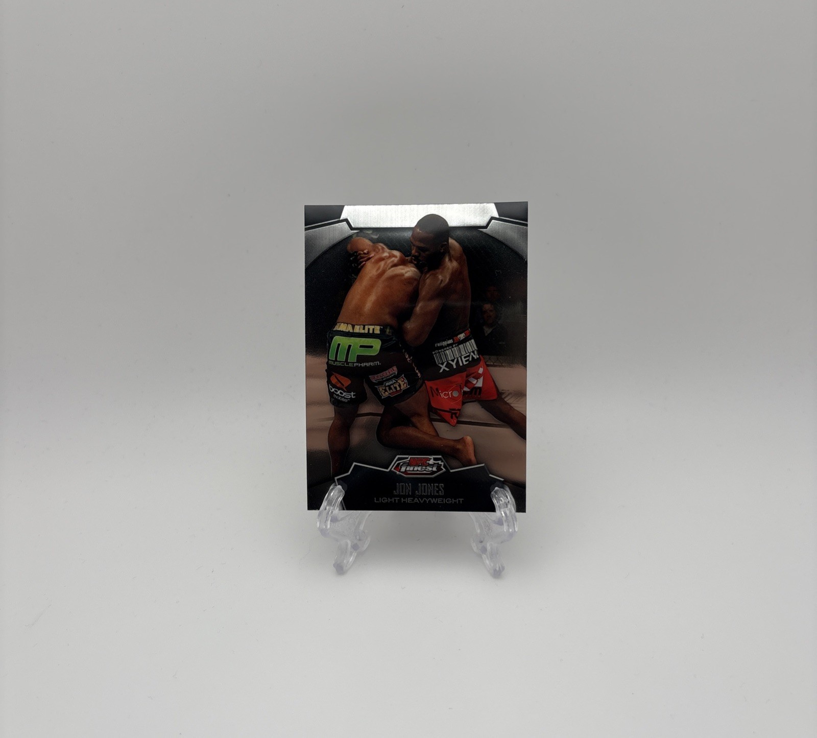 2012 Topps Finest UFC - Refractor Jon Jones #32 *