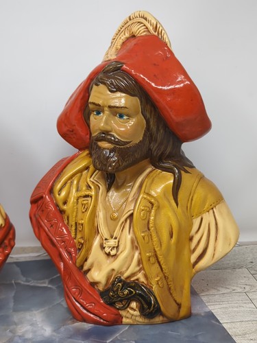 Vintage 1970’s Holland Mold Pirate-Buccaneer And Wife-Wench Ceramic Busts - Picture 2 of 23