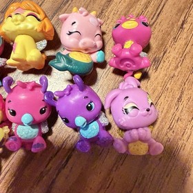 Hatchimals CollEGGtibles Lot 11 Mini Figures Glitter Wings Animals Spin Master
