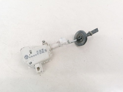 1T0810773 Stellmotor Microschalter, Heckklappe Heckklappenschloss DE1353786-69