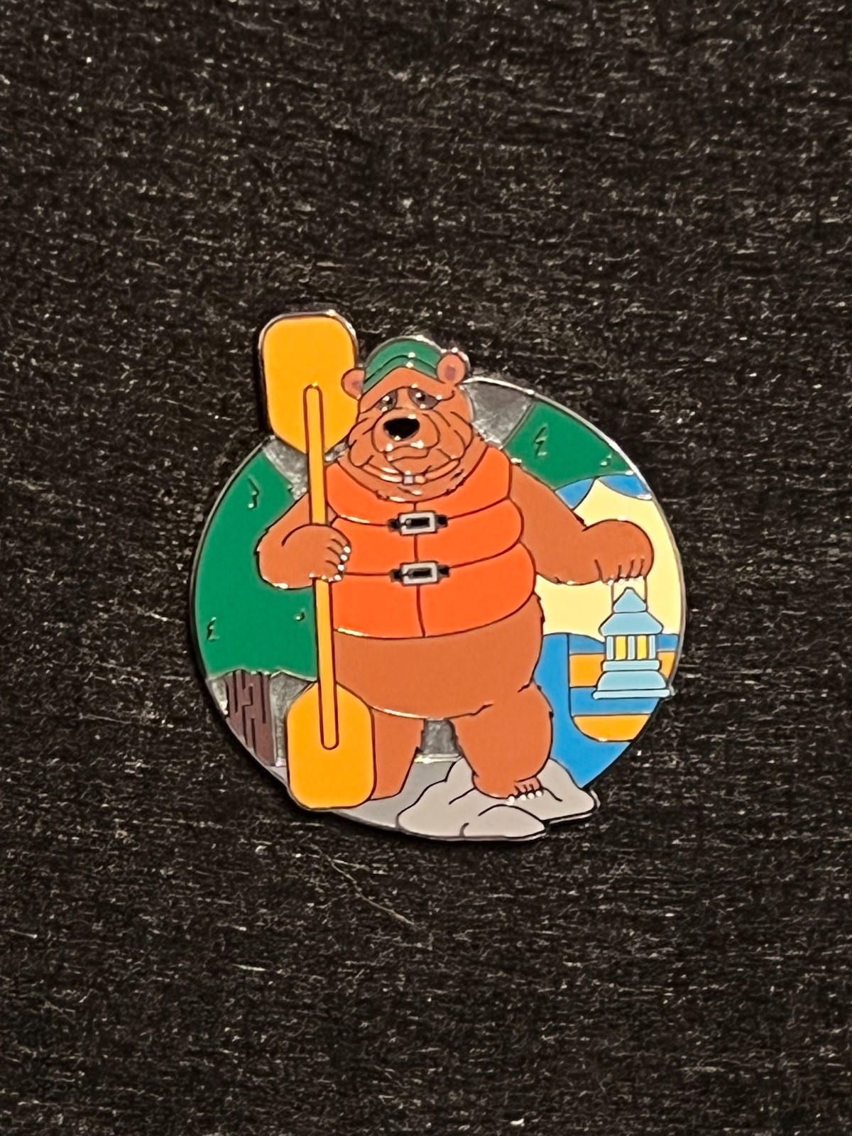 DLR Muppets Mystery Pin - Bear Crashes Grizzly River Rapids - Limited Release 