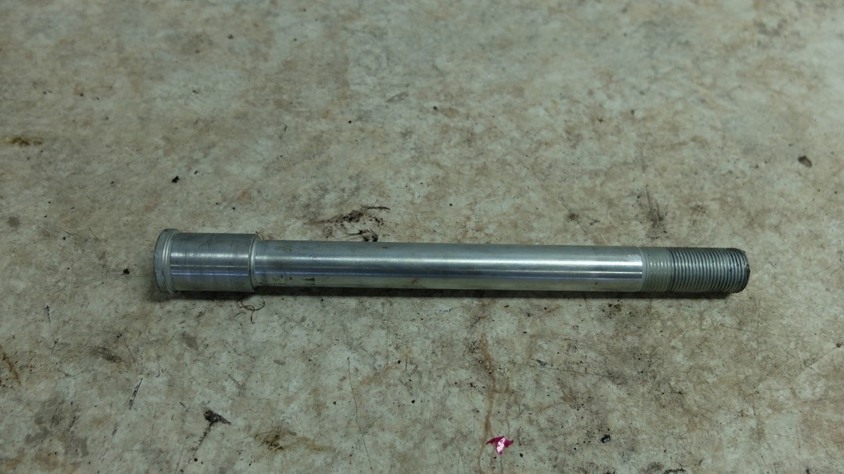 07 Kawasaki EX650A EX 650 A Ninja Front Axle Shaft Pin Bolt | eBay