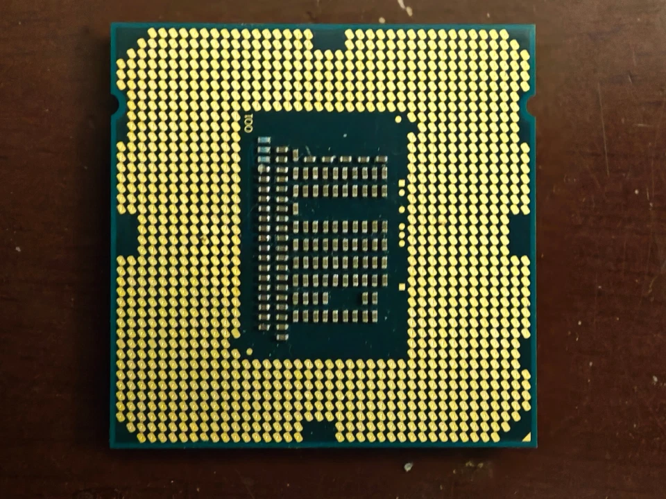Intel Core i3-3225 - 3.3GHz LGA 1155 Desktop CPU Processor SR0RF - Image 4 of 4