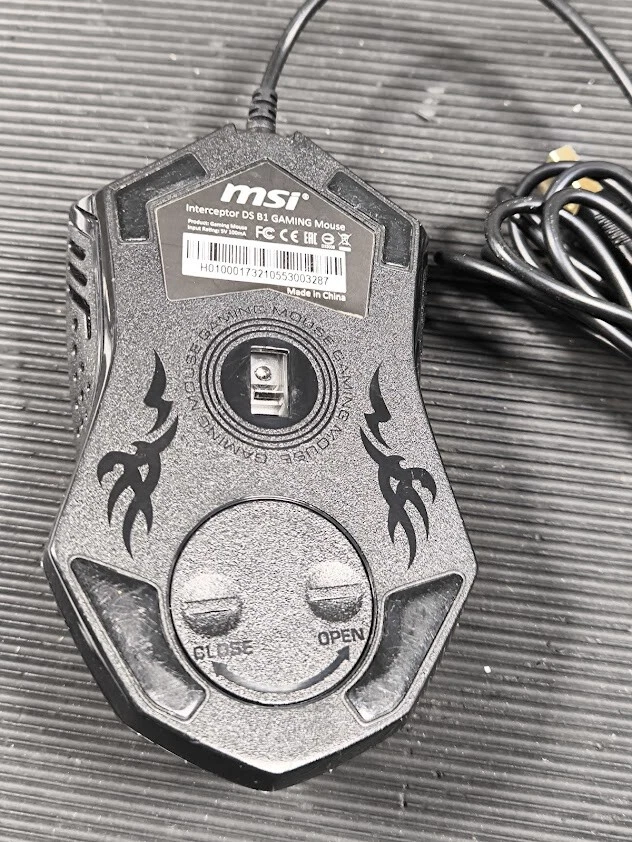 MSI Interceptor DS B1 Gaming Maus - Gebraucht, Kratzer, Nein Zubehör - Bild 4 von 4