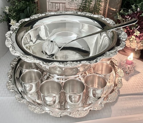 Punch Bowl Set Towle Silver Plated Bowl, Tray, Ladle and 10 Cups Serving - 13 pc - Picture 7 of 12