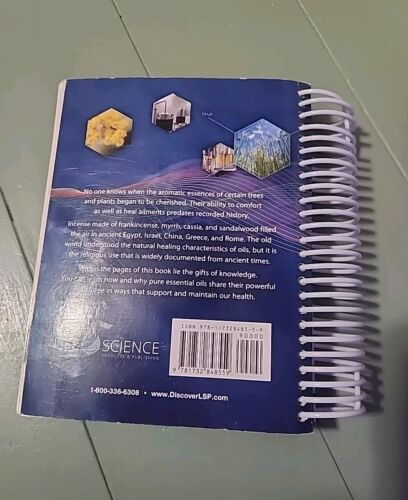 Essential Oils Pocket Reference 8th Edition by Life Science Publishing - Foto 2 di 2