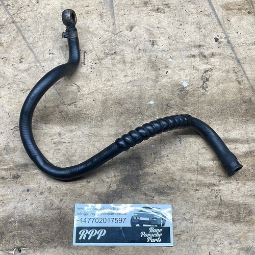 Porsche 944 power steering reservoir bottom hose - 第 1/18 張圖片