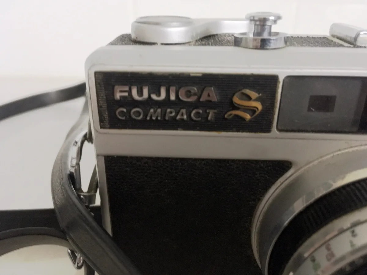 Fujica Compact S Silver f/2.5 38mm Rangefinder 35mm Film Camera - AS IS