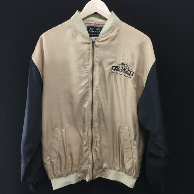 Vintage Mens Small 100 Silk Lightweight FREMONT HOTEL & CASINO Jacket