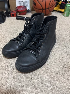 Chaussures Gucci tout noir taille 9,5 homme