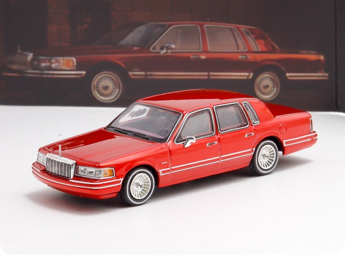 1/64 lincoln towncar 95～97 精密ミニカー 1/64 lincoln towncar 95