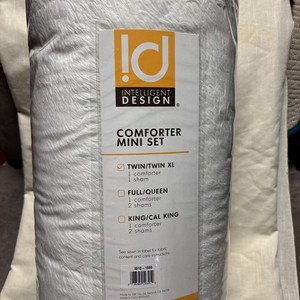 *** NEW***Long Shaggy Faux Fur Comforter Set, Plush Twin/Twin XL 
