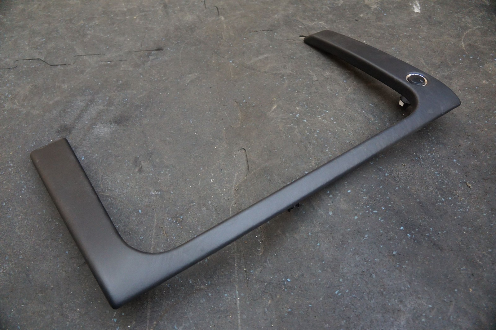 Glove Box Dashboard Trim Bezel 4G43-C043K93-ADW OEM Aston Martin Db9 2004-12