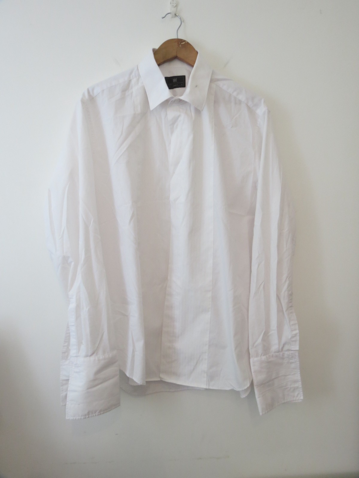 FILA Camicia smoking da sera bianca Marks Spencer 17 pieghe Savile Row cravatta nera Londra.
