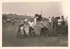 ANCIENNE PHOTO CIRCA 1960 MOTO CROSS COURSE MOTOS ANCIENNES