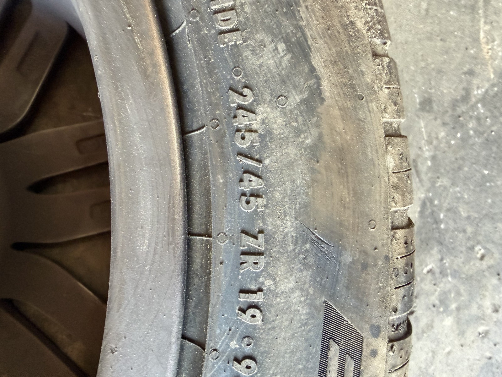 MASERATI GHIBLI OEM 17-21 SOPRT STAGGER DOUBLE SPOKE RIM WHEEL 19"