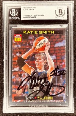 Katie Smith signed 2000 Sports Illustrated SI for Kids Minnesota Lynx card (BAS)