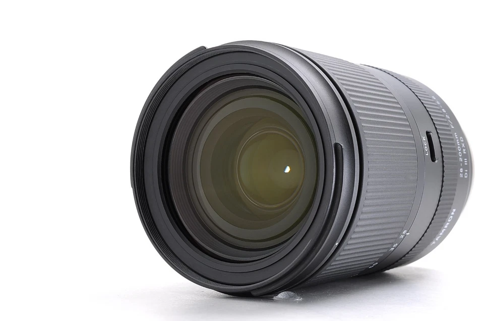 Tamron 28-200mm F/2.8-5.6 Di III RXD Lens for SONY E Mount -MINT- [Extra 15%OFF] - Image 2 of 4