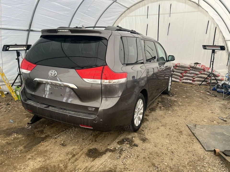 Grupo de velocímetro 6 cilindros MPH limitado se adapta a 11-14 SIENNA 188713 Foto 2 de 4