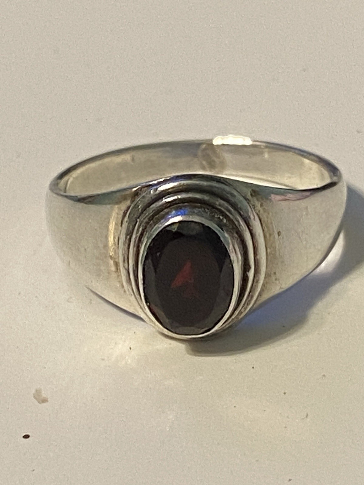 Vintage Sterling Silver Unisex Ruby Oval Ring Size 9