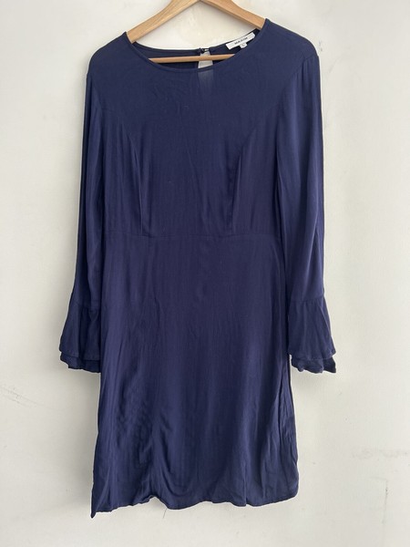 Maxim Size Large Shift Mini Dress Long Sleeve V Neck