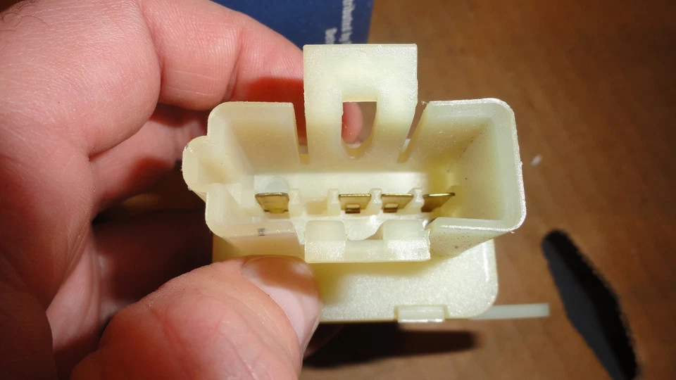 Relé soplador ventilador pontiac phoenix 80-82 buick skyhawk 80-82 nuevo en stock Foto 2 de 2