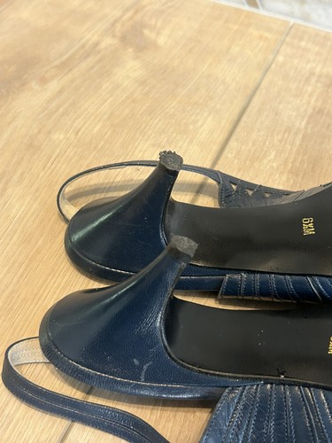 Vintage Strappy Heel Navy Blue Peep Toe Size 6.5 M Bandolino Italy - Picture 6 of 6