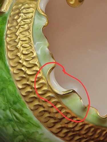 Antique CAC Belleek Bulbous Planter/Vase - Signed - Green Ferns w/ Gold Trim - Picture 13 of 18