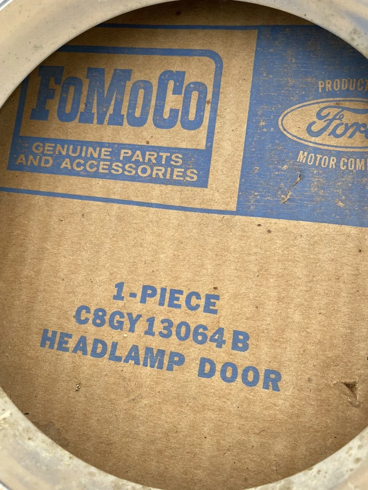 Mercury Comet Montego 1968 faro puerta C8GY-13064-B abollado Foto 3 de 3
