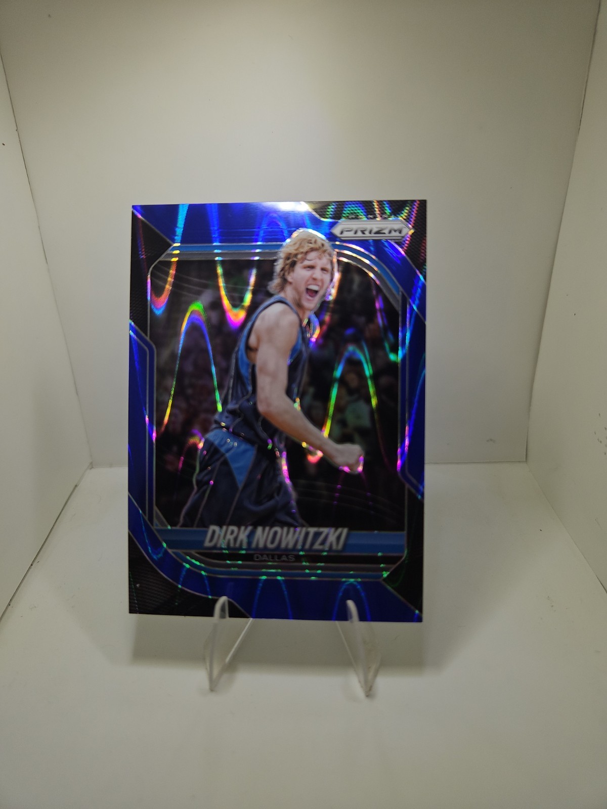2025-26 Panini Prizm Dirk Nowitzki Blue Wave Prizm /199 #142 Mavericks