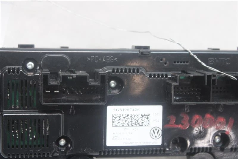 CONTROLES DE TEMPERATURA VOLKSWAGEN GOLF 2015 15 2016 16 2017 17 5GM907426 1163461 Foto 4 de 4