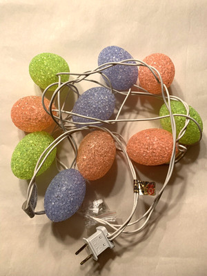 Novelty Easter Egg 10 Light String Light Popcorn Plastic White Cord
