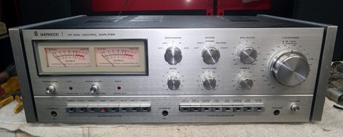 Sherwood HP1000 Amplifier Works Well