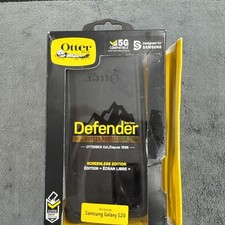Samsung S20 Black Defender Case With Belt Clip