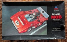Accurate Miniatures '70 McLaren M8B Can-Am Racer 1/24 Model Kit UPRM