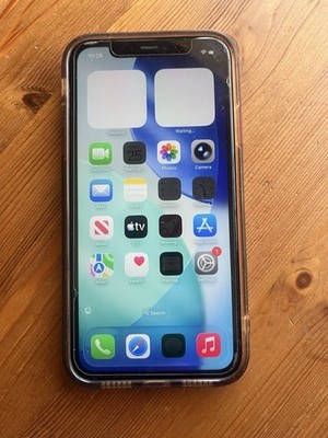 iPhone 11 entsperrt 128gb rot möglicher Fehler bitte Beschreibung lesen **nur UK 