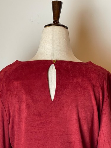 Tyler Boe Shirt Women Small Red Faux Suede Round Neck Bell Sleeve Pullover Top - Picture 6 of 7