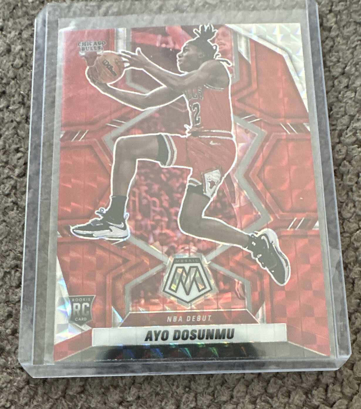 2021-22 Panini Mosaic Ayo Dosunmu #279 Red Mosaic Rookie RC NBA Debut Bulls