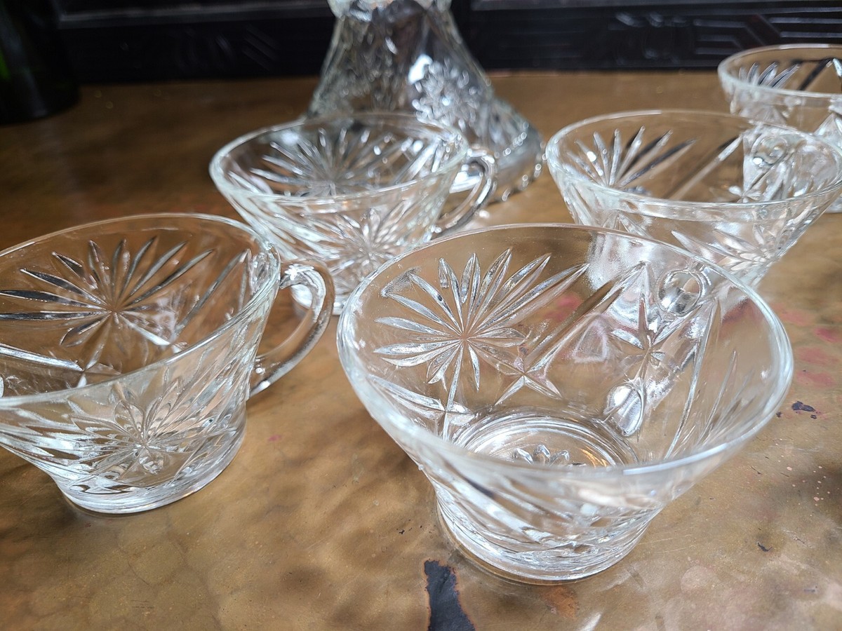 VINTAGE ANCHOR HOCKING EARLY AMERICAN PRESCUT STAR OF DAVID PUNCH