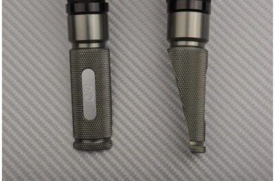 Paire Repose Pieds Avant Pilote Titane-Alu Pour BUELL XB12Scg XB12 SCG 2009 + - Photo 1/4