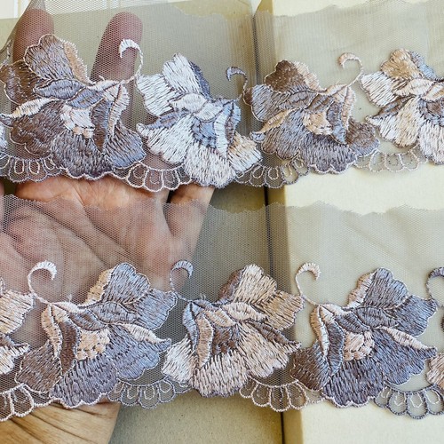2 Yds Floral Embroidered Lace Trim with Mauve Tulle Sewing/Bridal/Crafts/3" Wide - Picture 8 of 12
