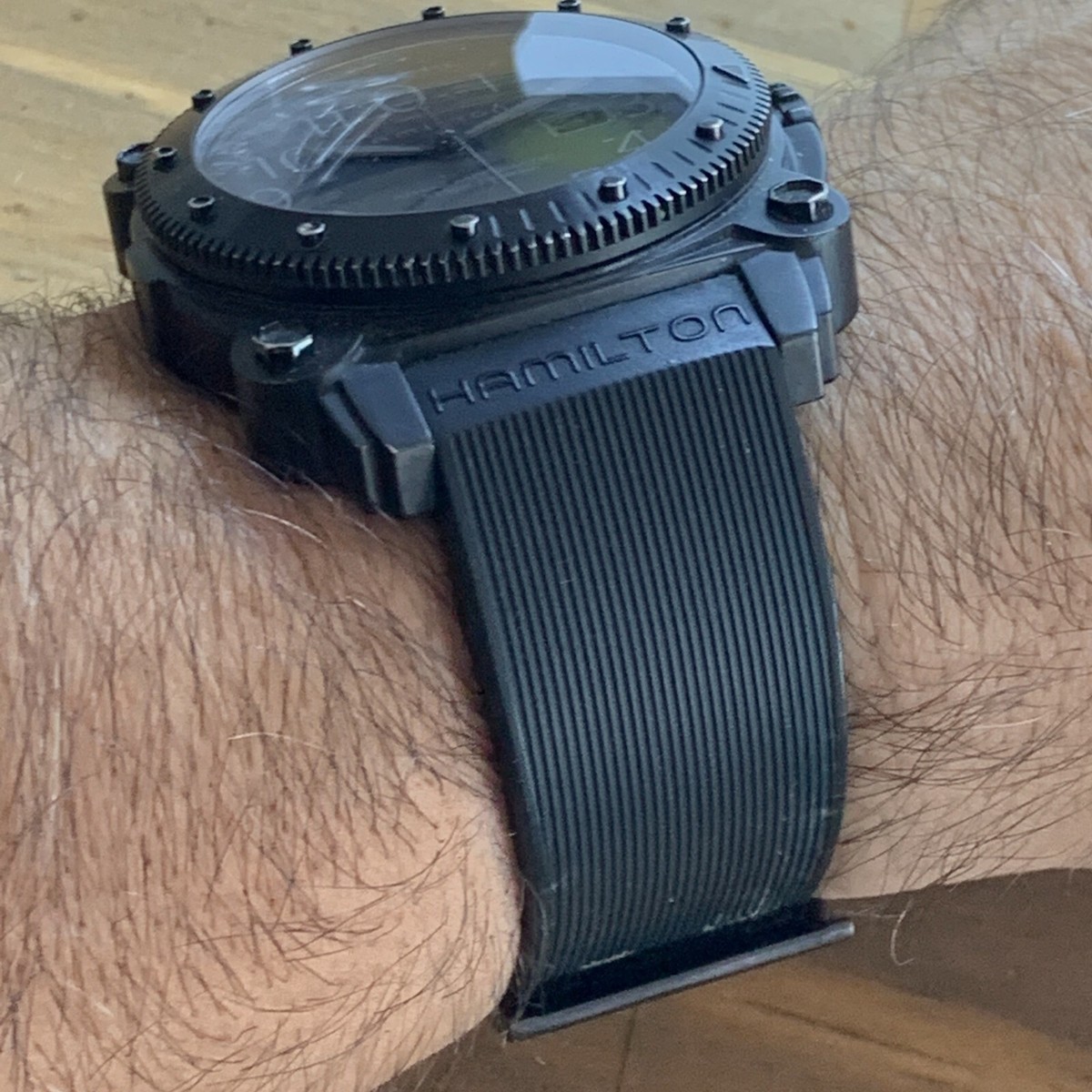 HAMILTON KHAKI NAVY BeLOWZERO Automatic Titanium Diver watch 46mm