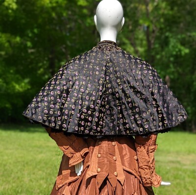 VICTORIAN 19TH C BLACK LACE + JET CAPE W FLORAL SILK LINING | eBay