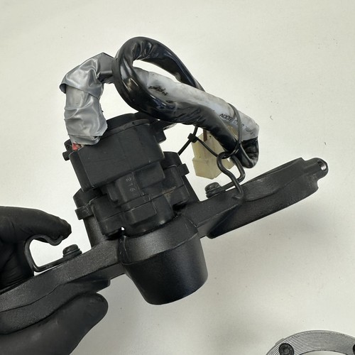 Kawasaki Ninja 300 EX300 2012 Lock set ignition tank seat key triple tree - Picture 9 of 12