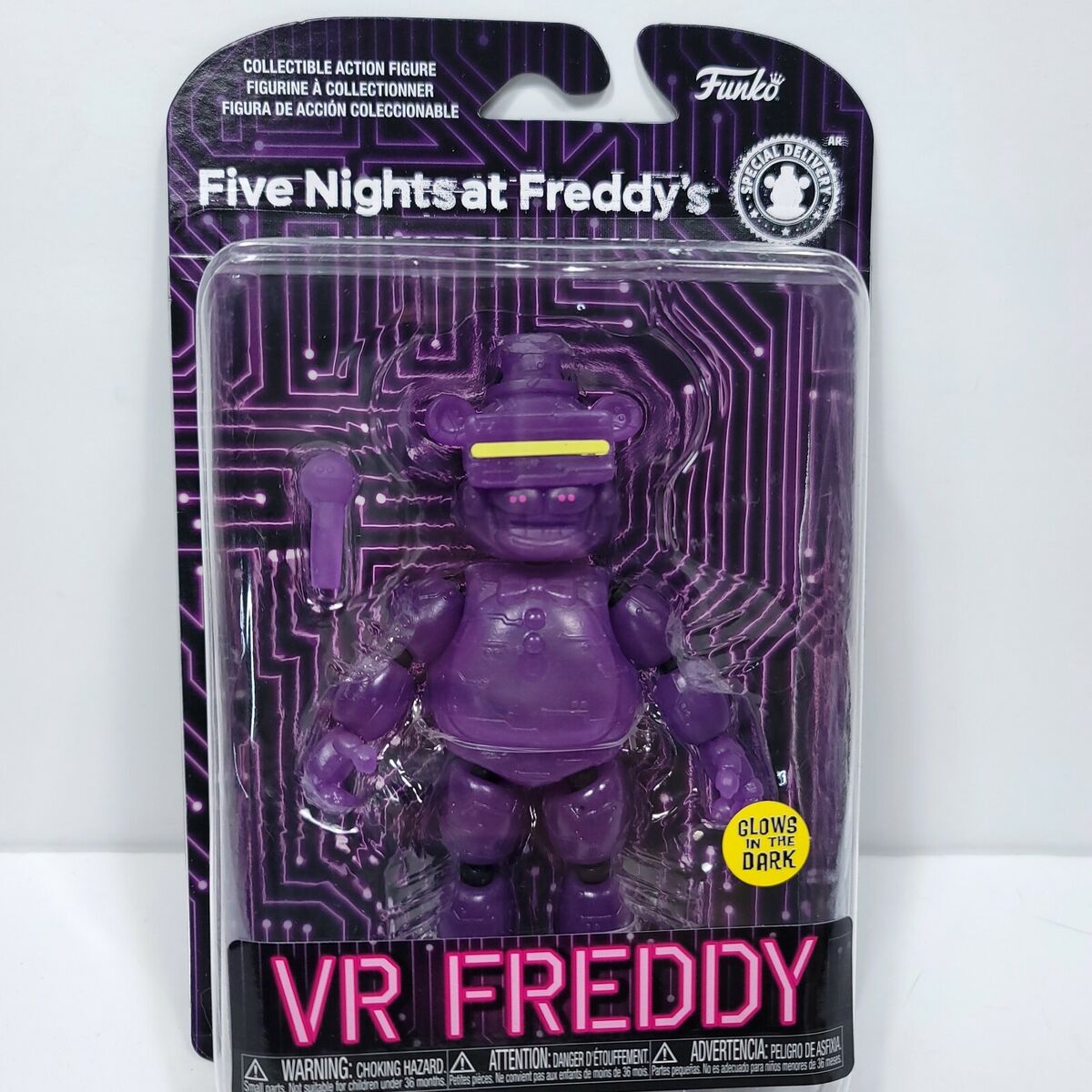 Action Figure: Five Nights at Freddy's - Freddy (Glow) 