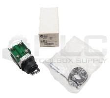 NEW ALLEN BRADLEY 800H-JR4BP /F SELECTOR SWITCH W/ 800T-XAP /F 800H-JR4