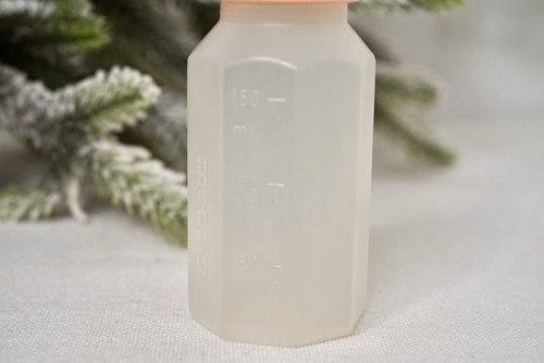 Biberón de plástico transparente vintage Medela 5 oz EE. UU. - Imagen 4 de 8