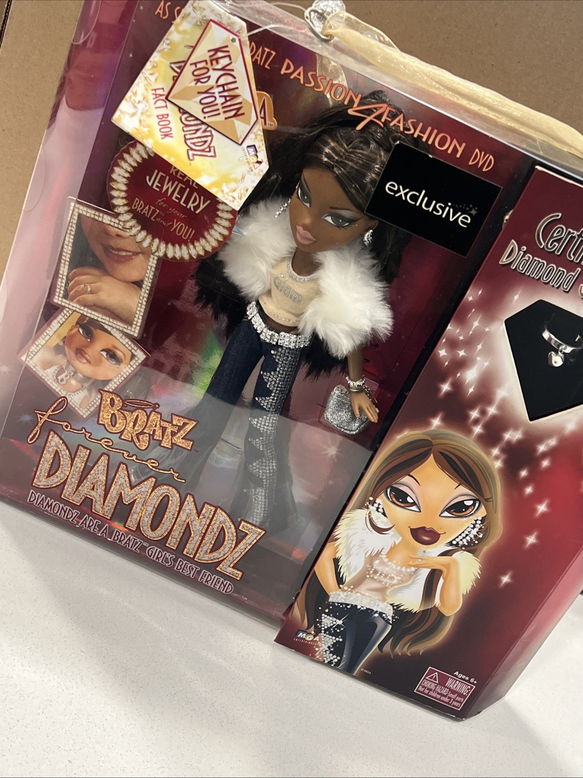 bratz forever diamondz doll Sasha & Jewelry  For U! New 